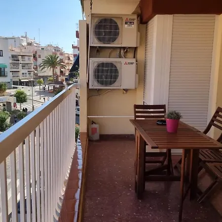 Apartment Piso Centrico Reformado / In The Center